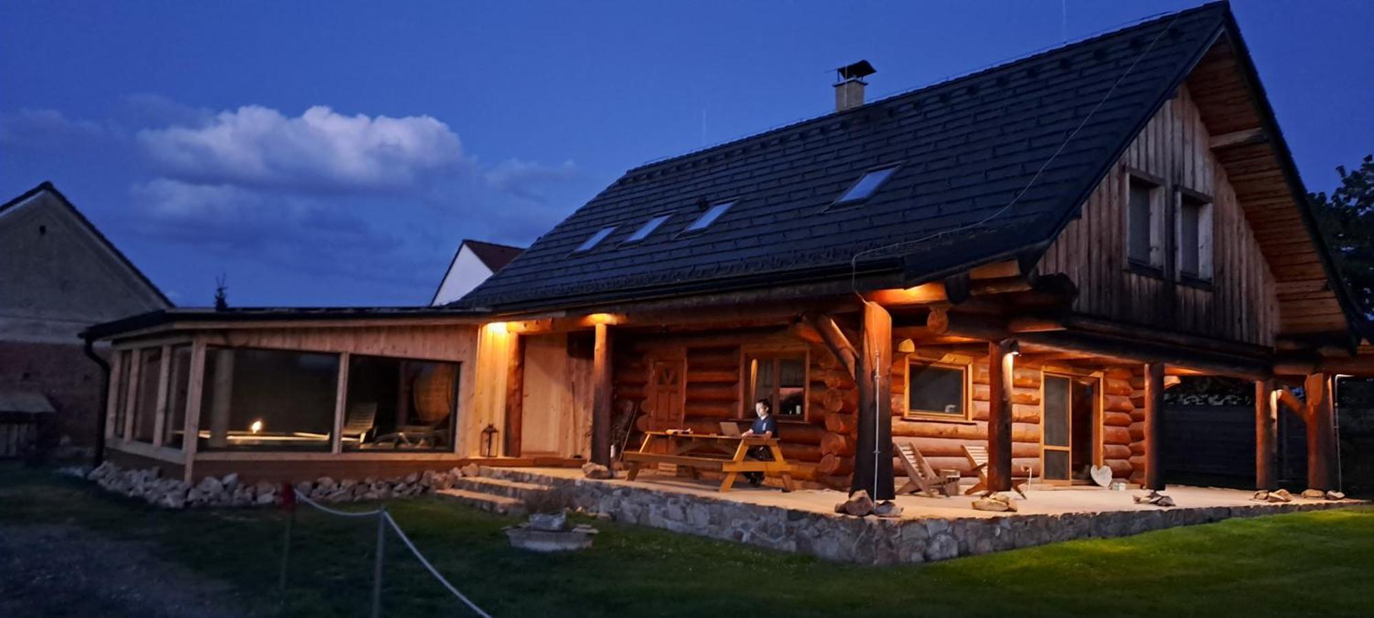 Wellness Srub U Holubu Villa Malsice Exteriör bild